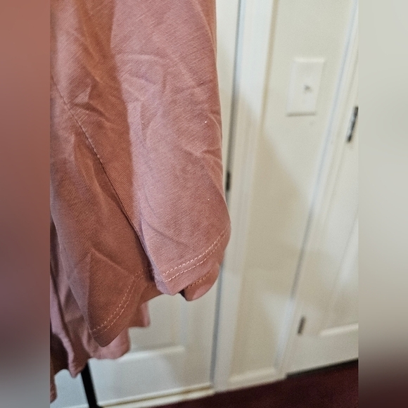 Eri + Ali Dusty Rose Pink Scalloped shirt by Anthropology size small - Picture 4 of 11